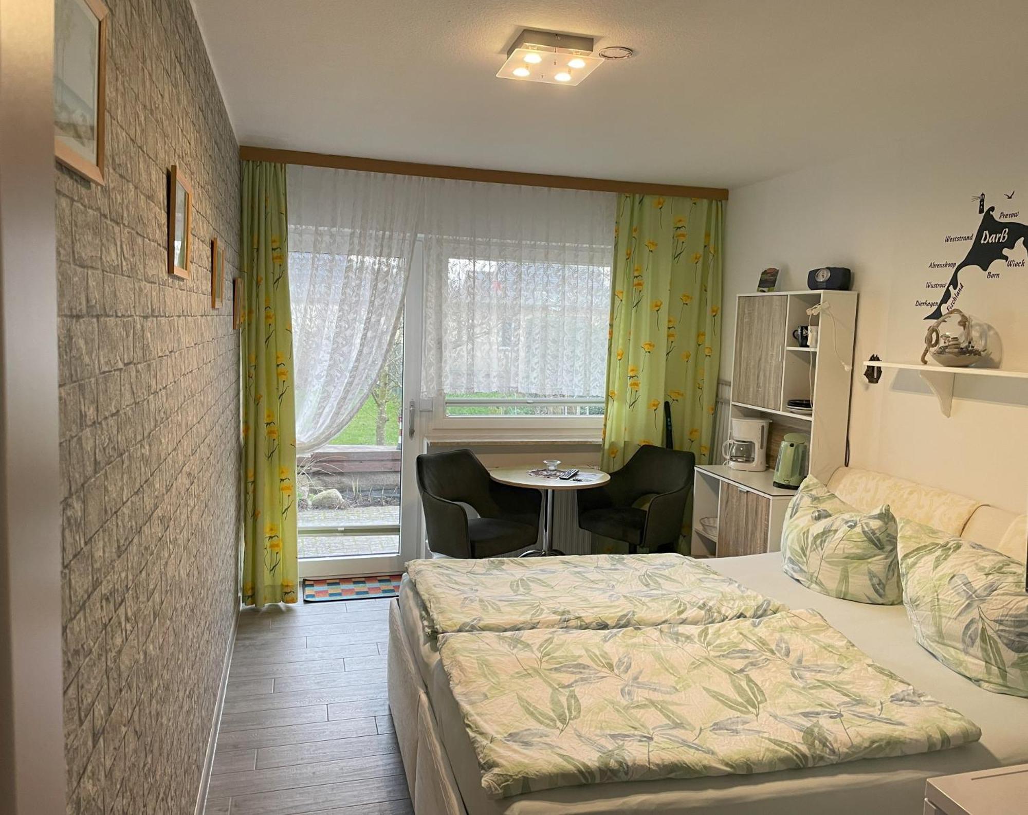 Zimmer in Hafennähe Dierhagen Exterior foto